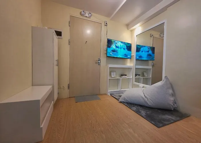 Apartahotel Urban Oasis For 7 With 200 Mbps & Netflix