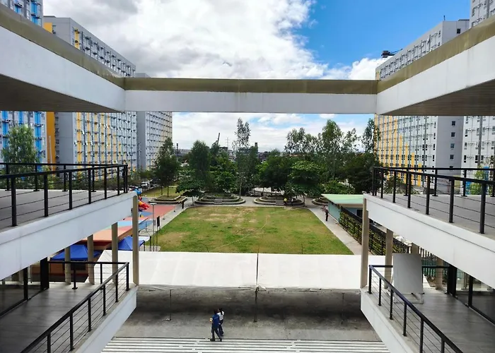 Apartahotel Urban Oasis For 7 With 200 Mbps & Netflix